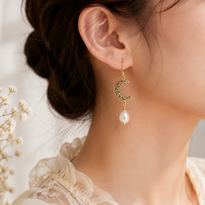 Quenzoria Crescent Moon Pearl Drop Earrings