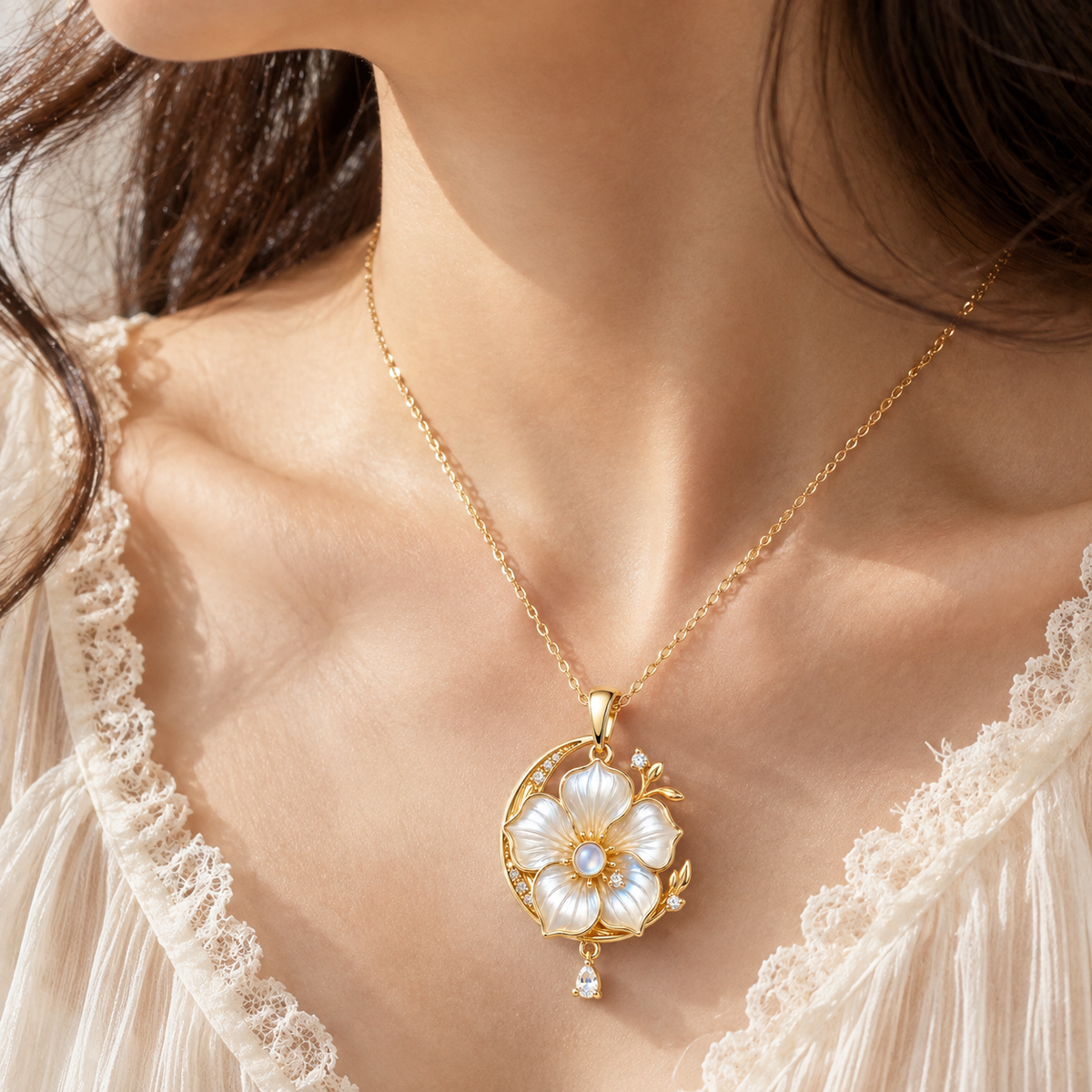 Quenzoria Luna Bloom Moonflower Pendant Necklace